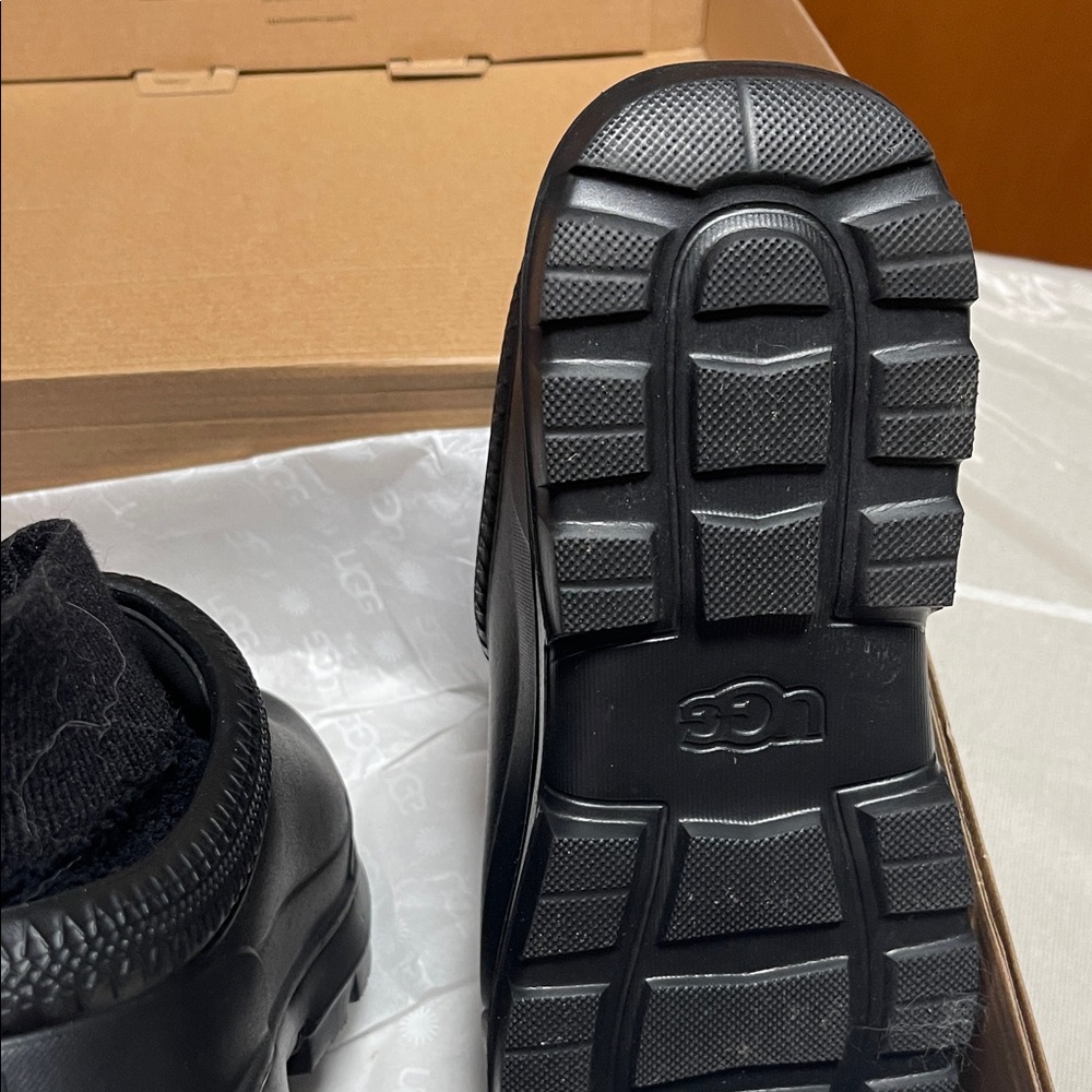 Black Women’s Slip-On Clog Shoes - Comfortable Everyday Wear - Picture 10 of 12